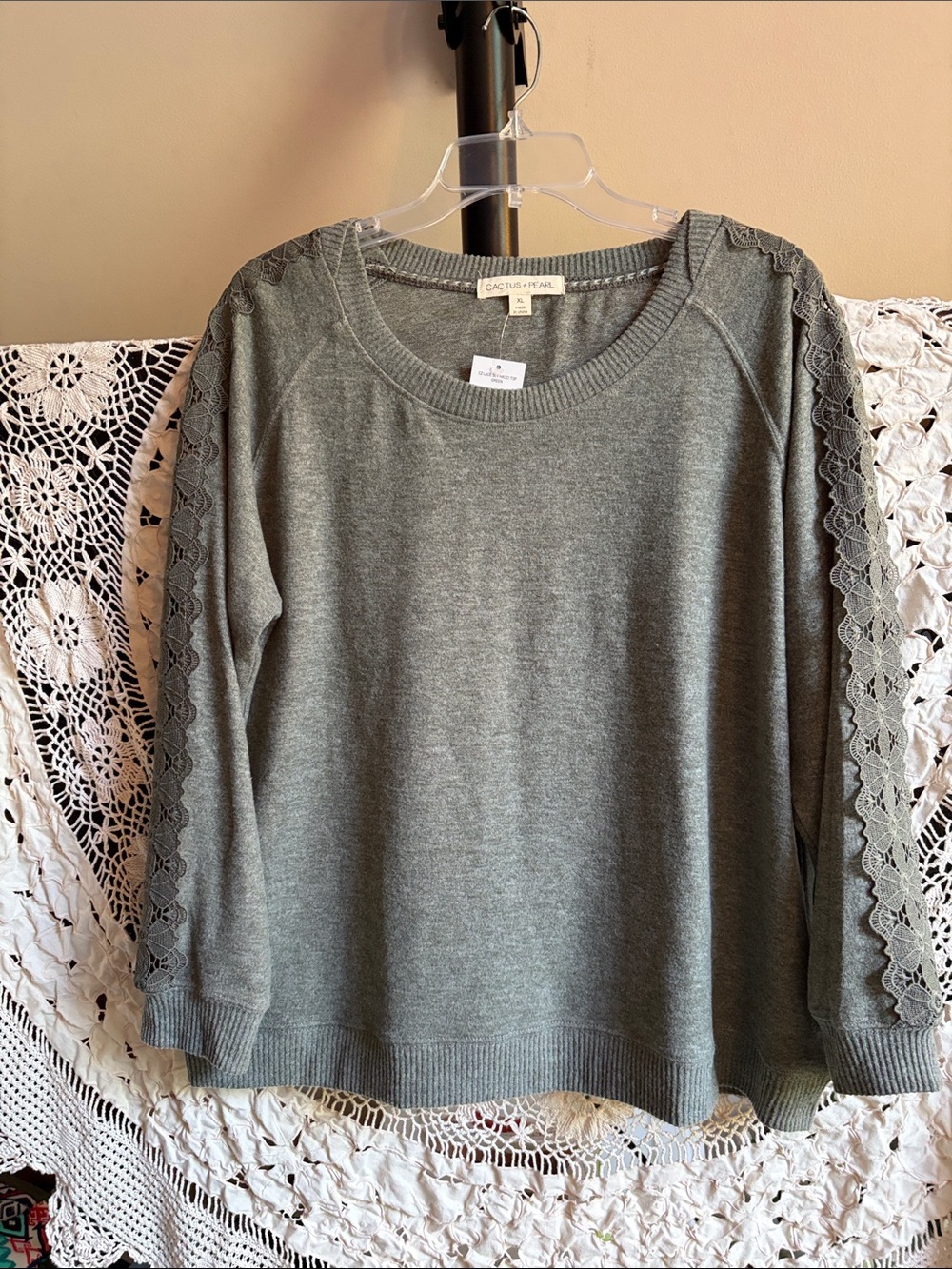 Cactus + Pearl 🌵 Olive Green Lace-Trim Crewneck Sweater NWT Size XL